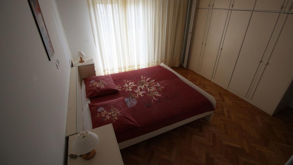 Apartments Ivka Omiš Esterno foto